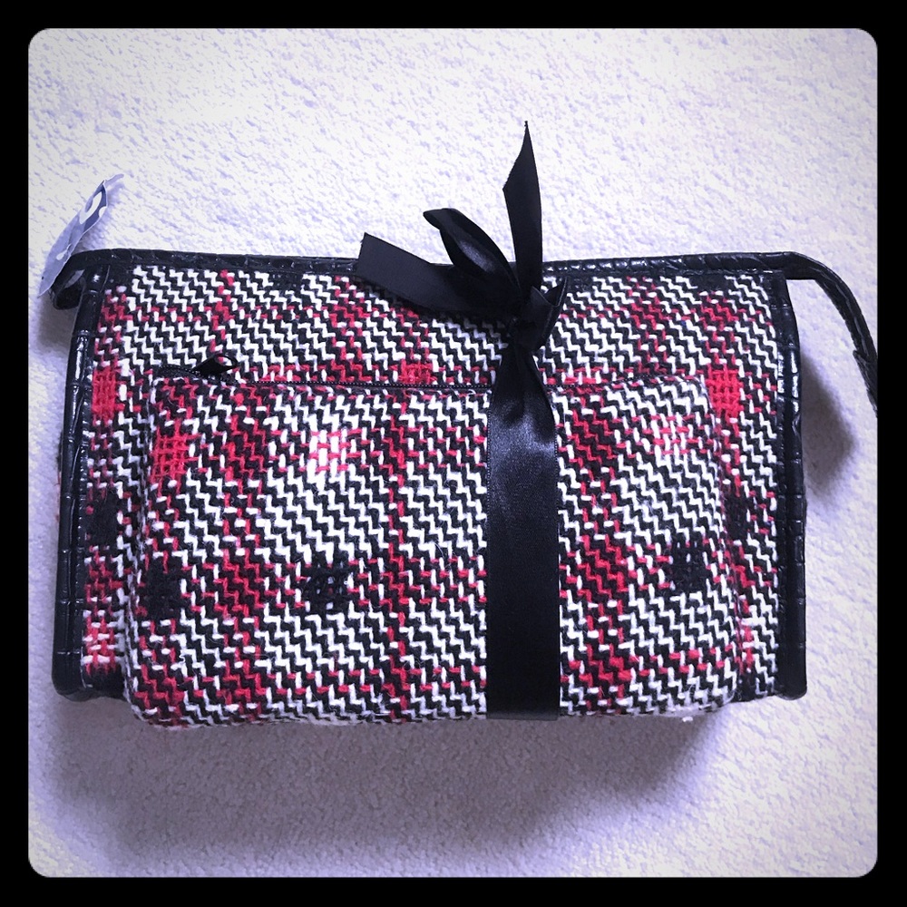 Cosmetic bag